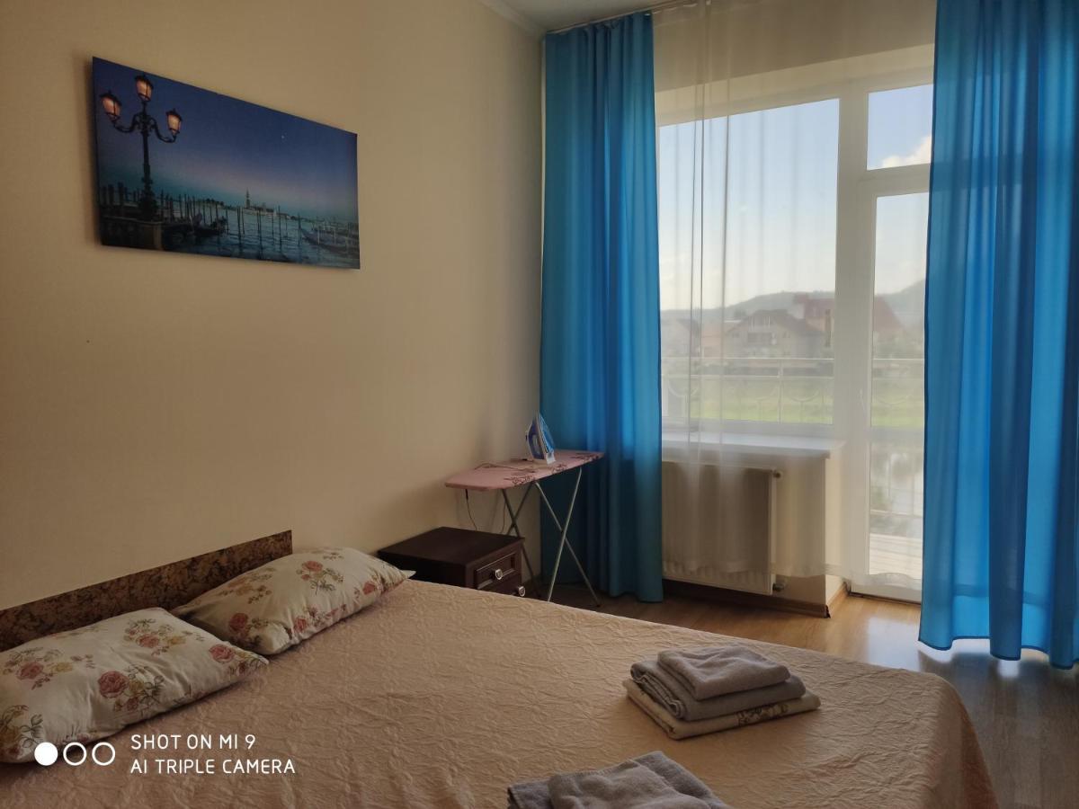 Apartments Domovik Просторная Квартира С Видом На Горы Mukaczewo Zewnętrze zdjęcie